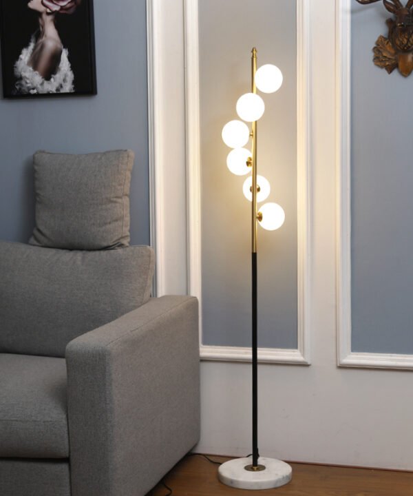 Lampadaire Design Minimaliste