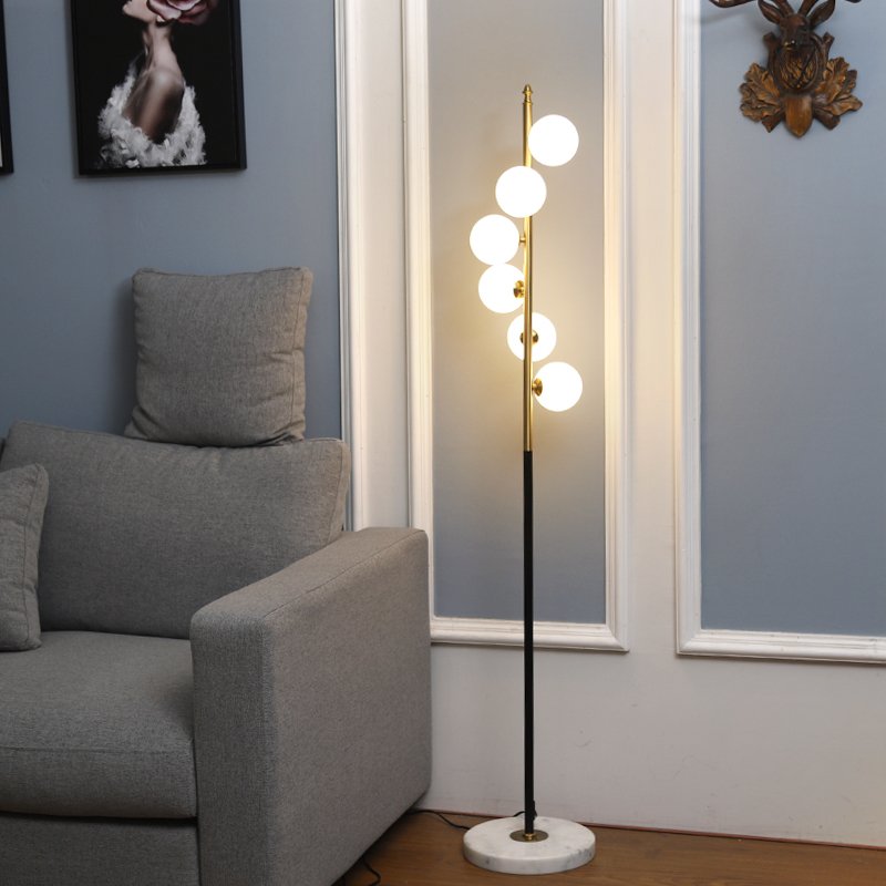 Lampadaire Design Minimaliste